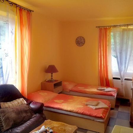 Villa Anastazis - Penzion Eden Karlovy Vary Extérieur photo
