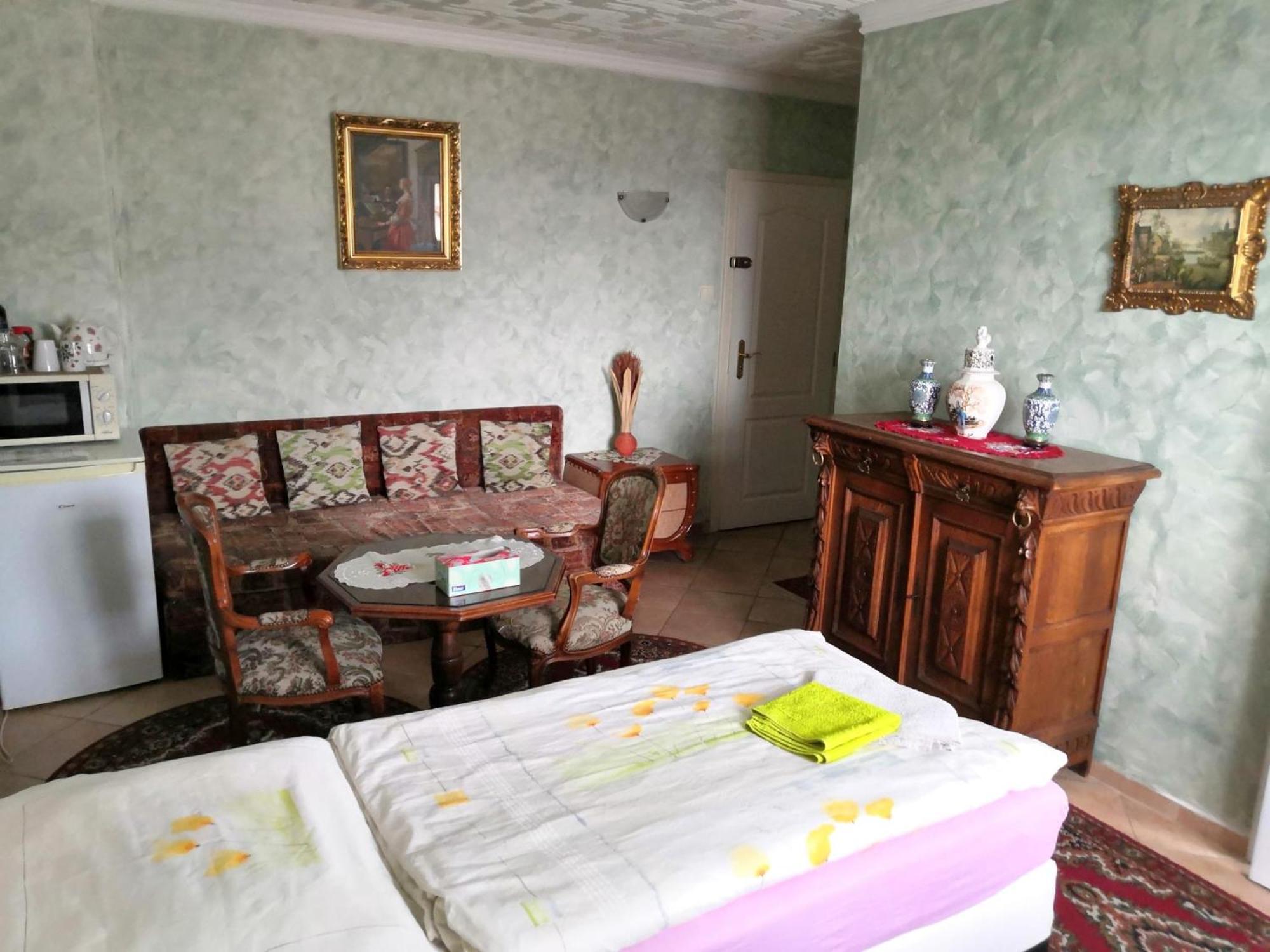 Villa Anastazis - Penzion Eden Karlovy Vary Extérieur photo