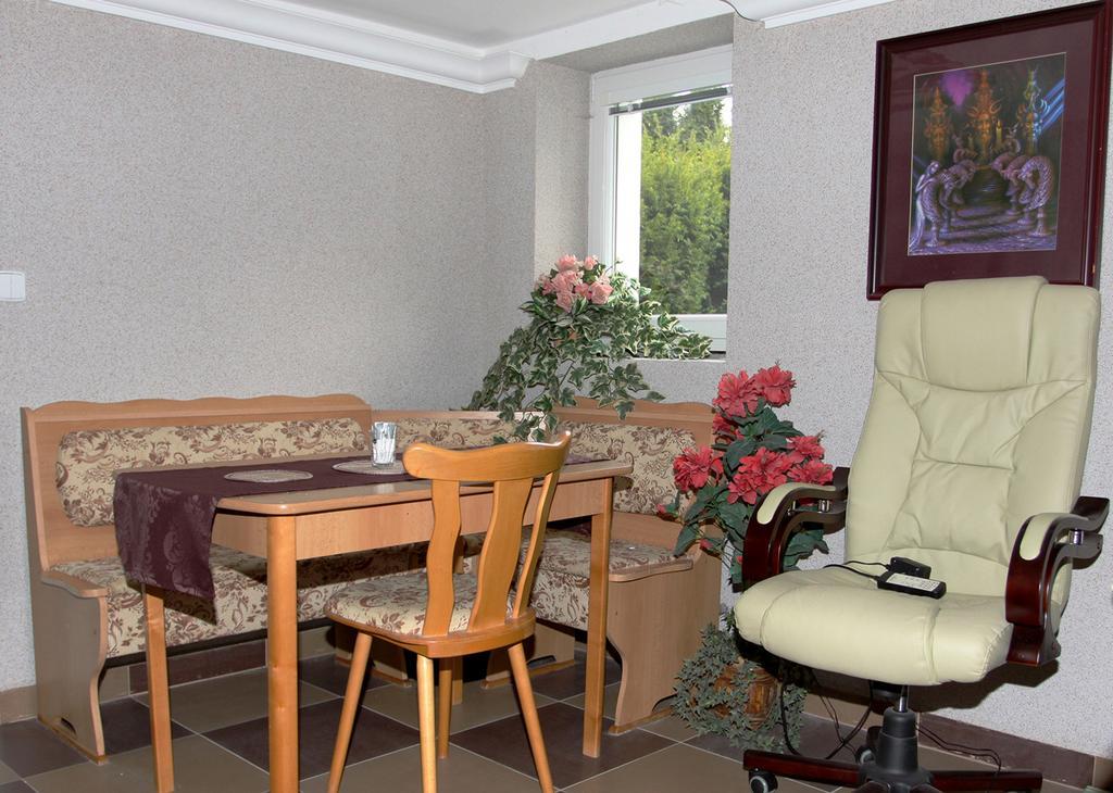 Villa Anastazis - Penzion Eden Karlovy Vary Extérieur photo
